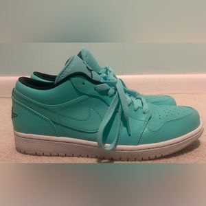Air Jordan Tiffany blue low sneakers